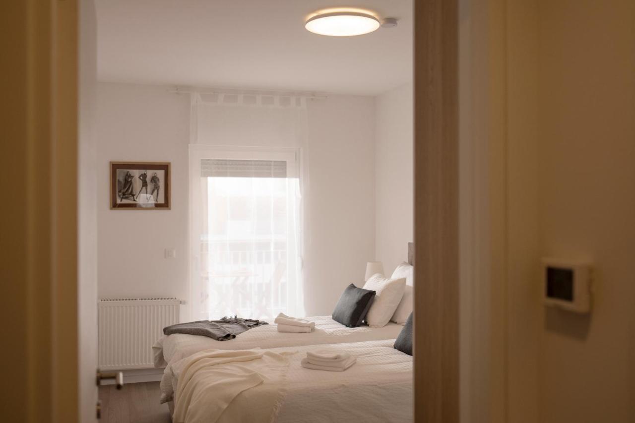 Mannequin: Sea View, Private Parking In The Garage Appartement Rijeka Buitenkant foto