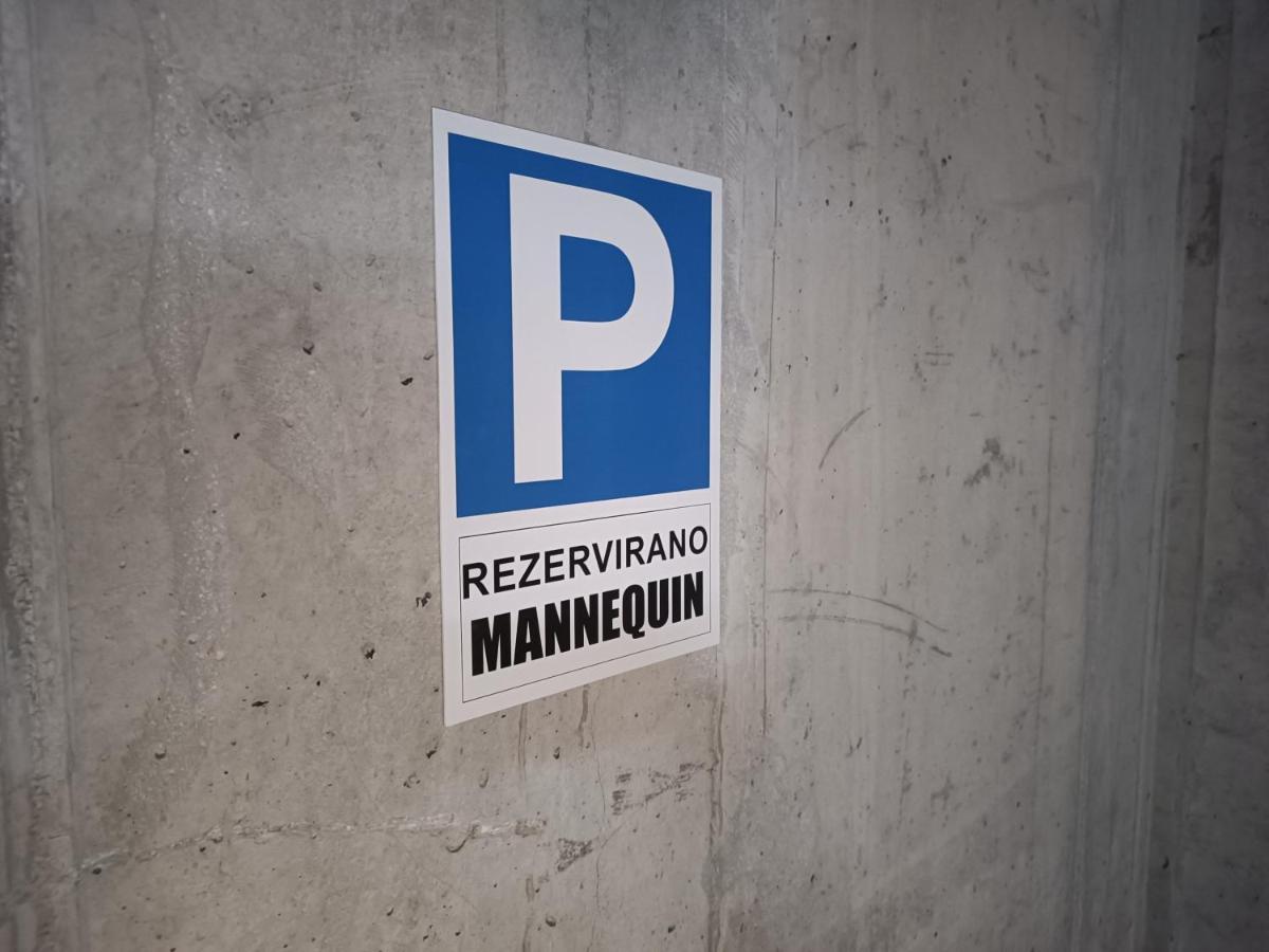 Mannequin: Sea View, Private Parking In The Garage Appartement Rijeka Buitenkant foto